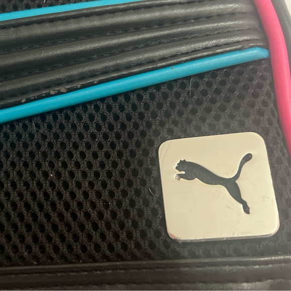 PUMA black & multicolor retro grip bowling style bag - Picture 6 of 11